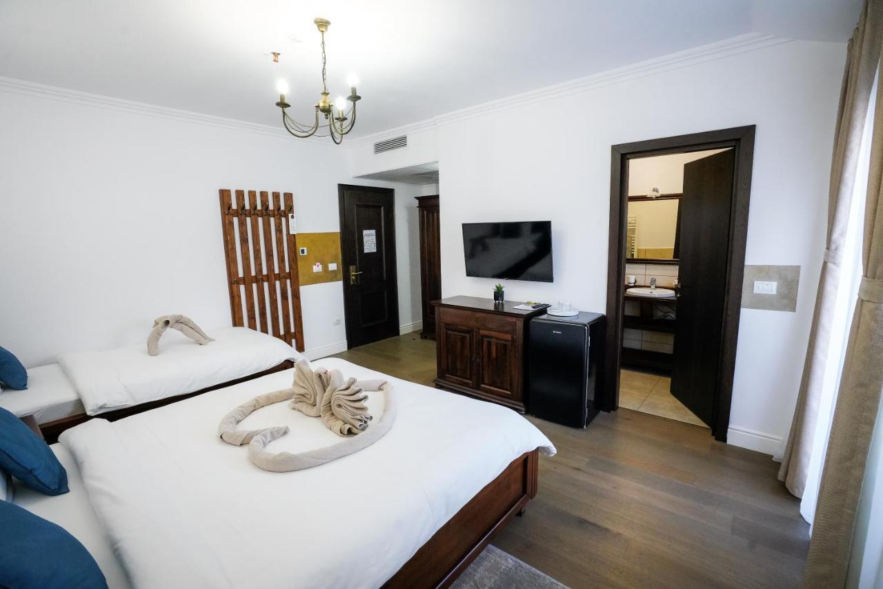 Hotel Yara Vişeu de Sus Extérieur photo