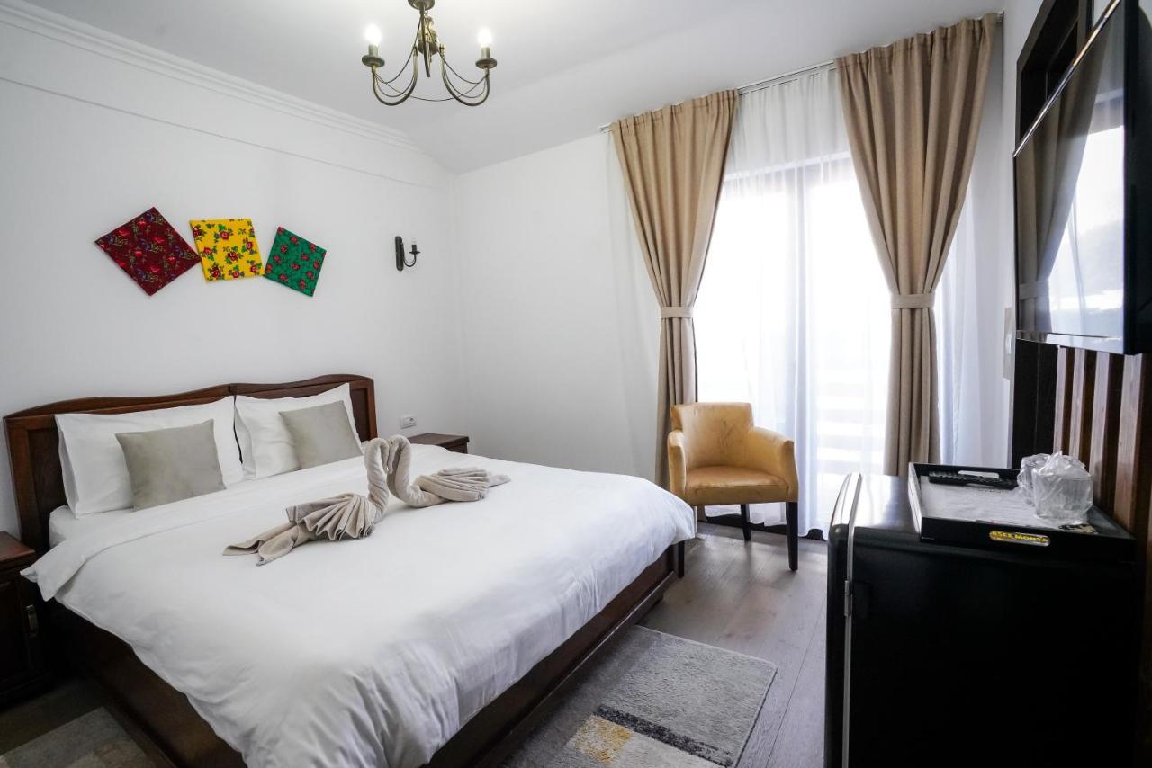 Hotel Yara Vişeu de Sus Extérieur photo