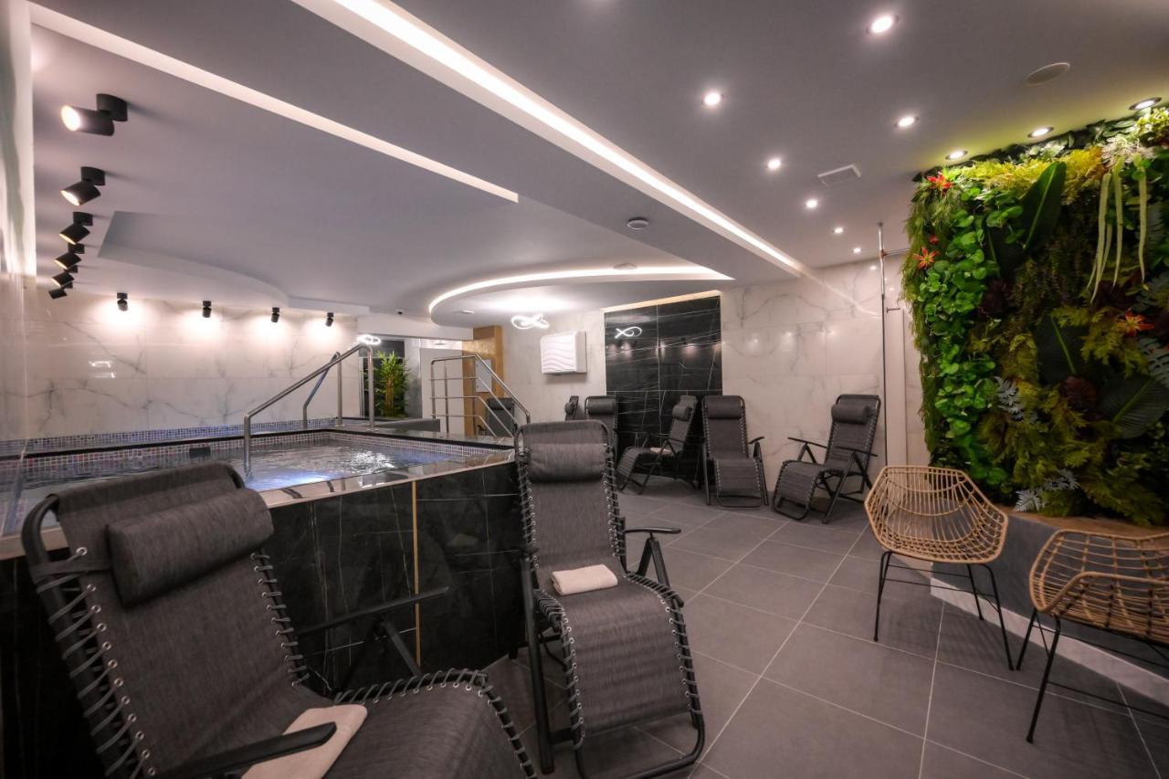 Hotel Yara Vişeu de Sus Extérieur photo