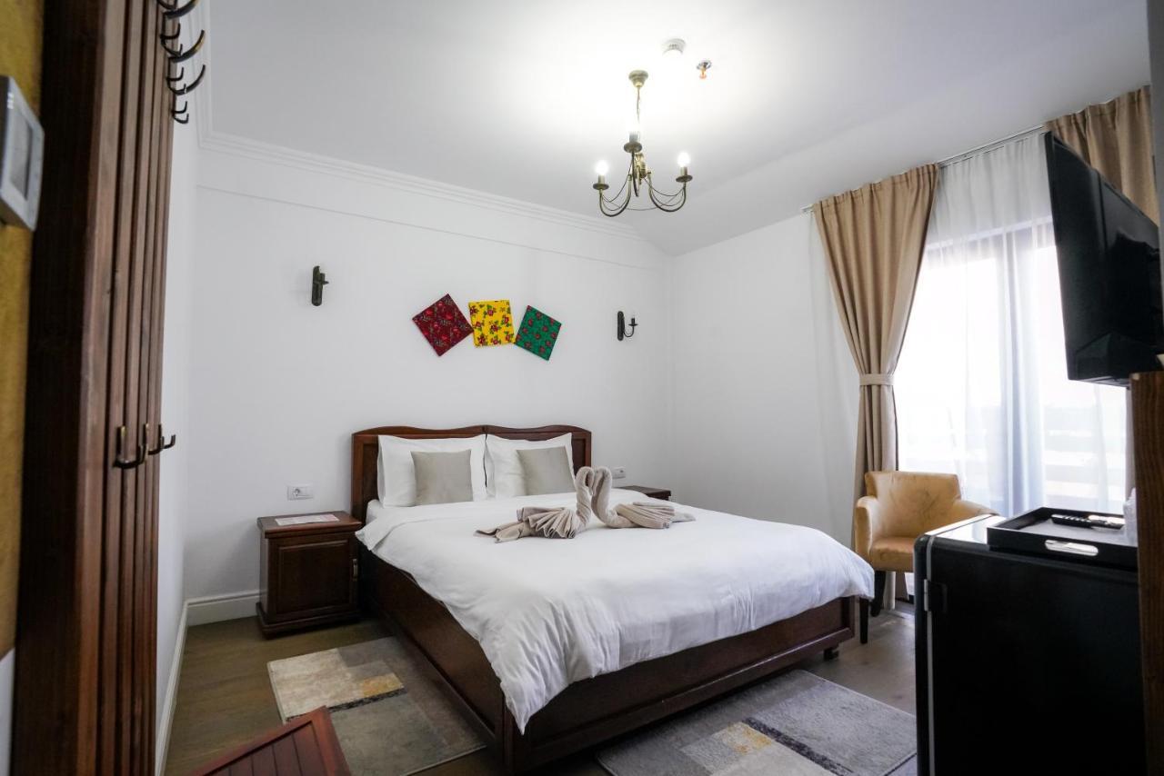 Hotel Yara Vişeu de Sus Extérieur photo